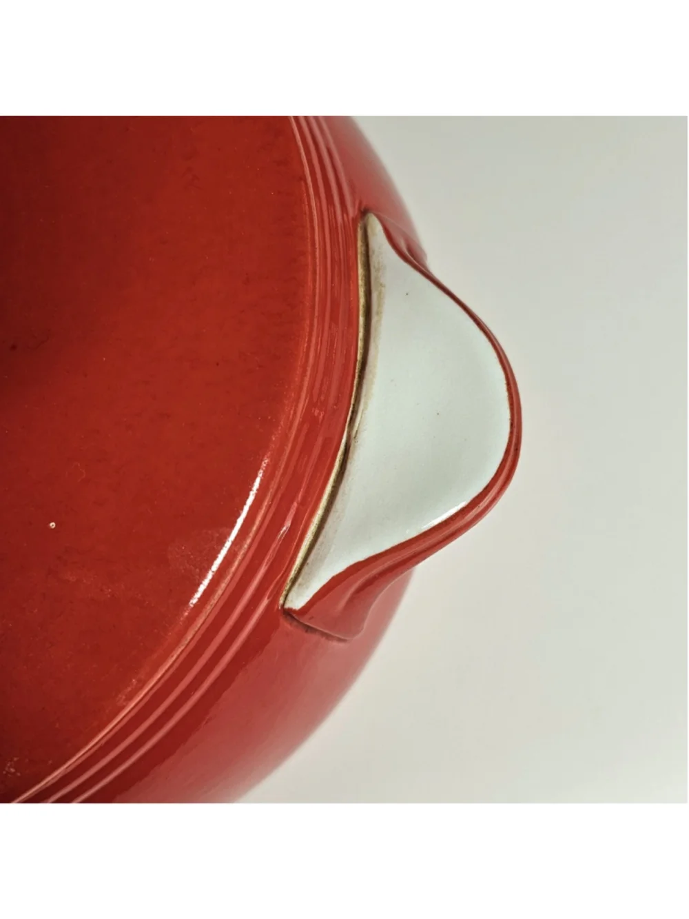 Vintage Hall China Pert Covered Casserole Dish Chinese Red White Tab Handles